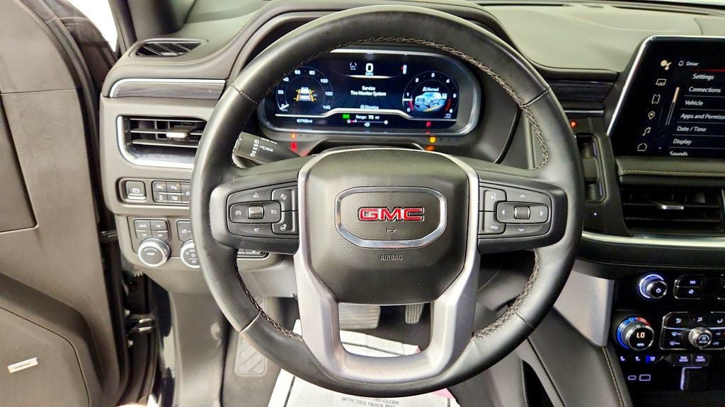 Used 2023 GMC Yukon XL SLT w/ SLT Premium Package AWD/4WD image 13