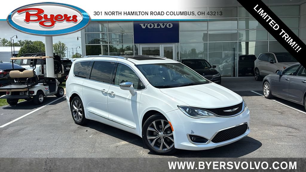 Used 2018 Chrysler Pacifica Limited w/ Tire & Wheel Group