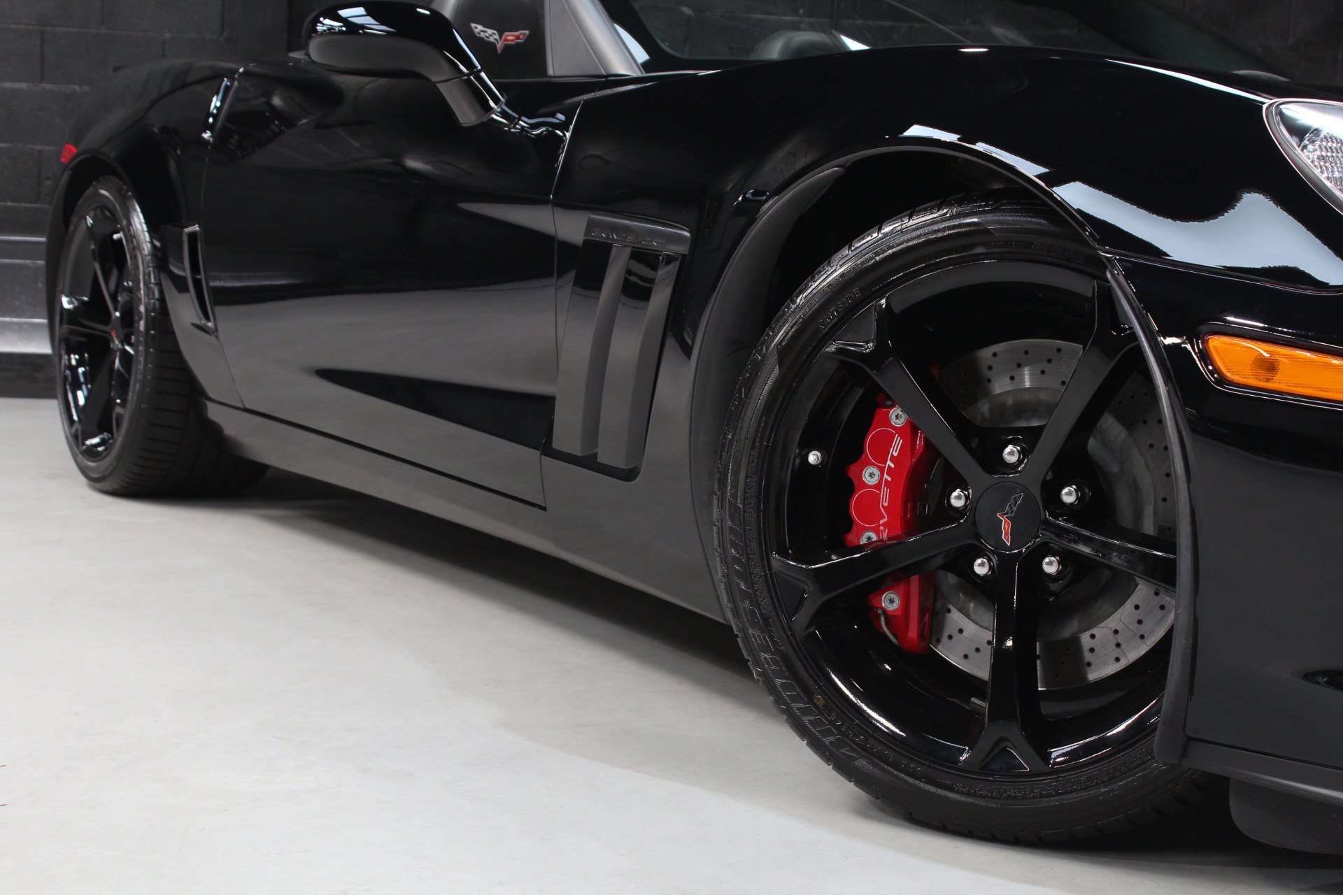 Used 2013 Chevrolet Corvette Grand Sport w/ 3LT Preferred Equipment Group RWD image 14
