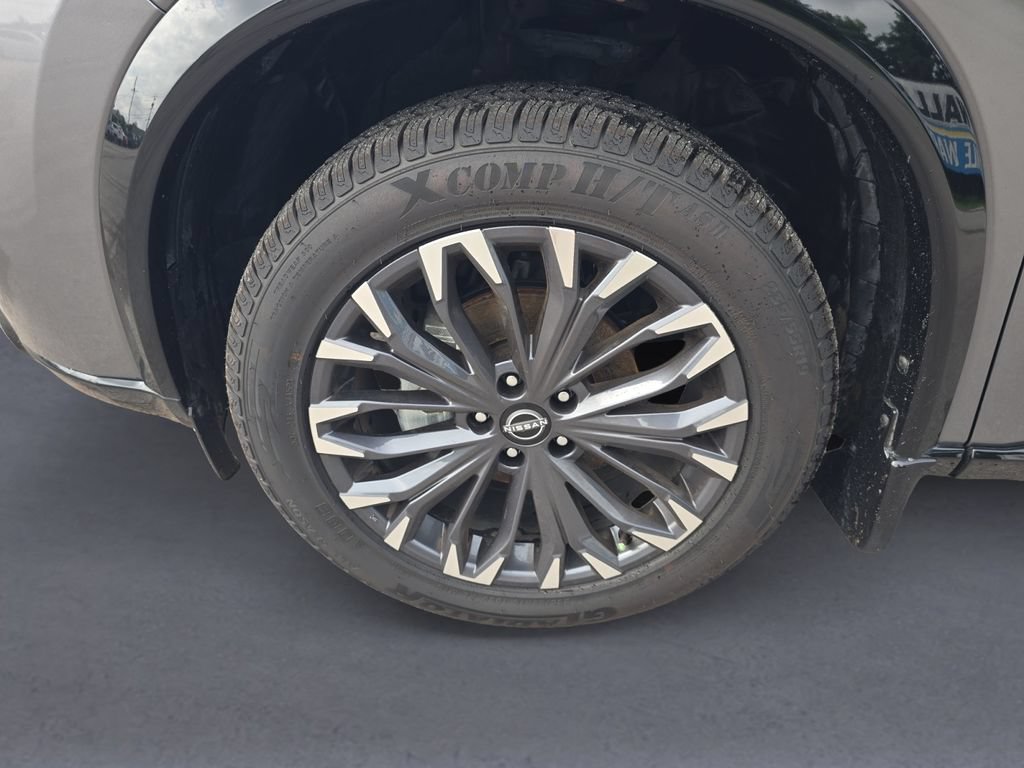Used 2025 Nissan Rogue Platinum FWD image 10