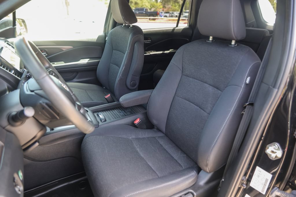 Used 2021 Honda Passport Sport image 10