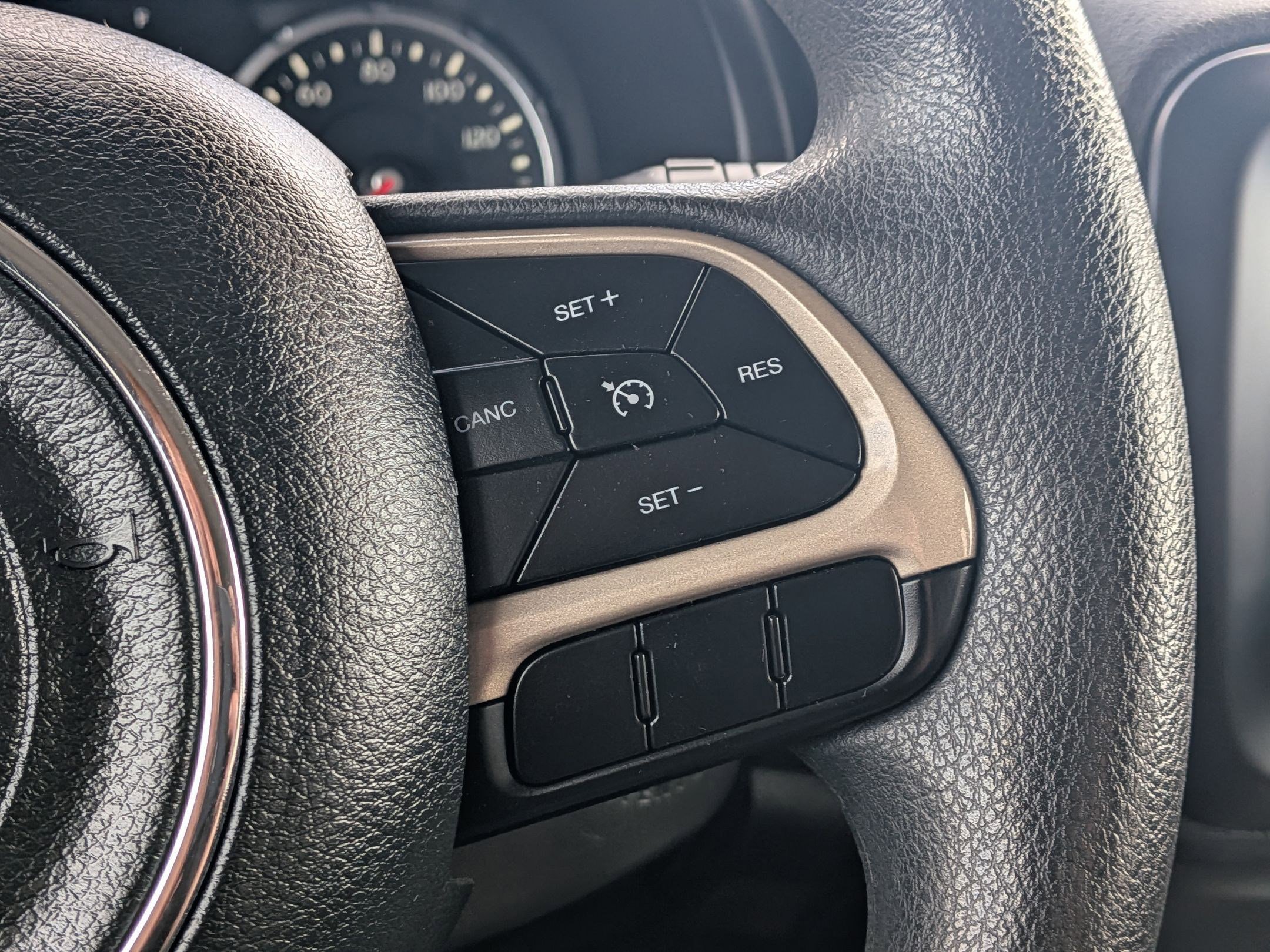 Used 2017 Jeep Renegade Sport w/ Power & Air Group image 17