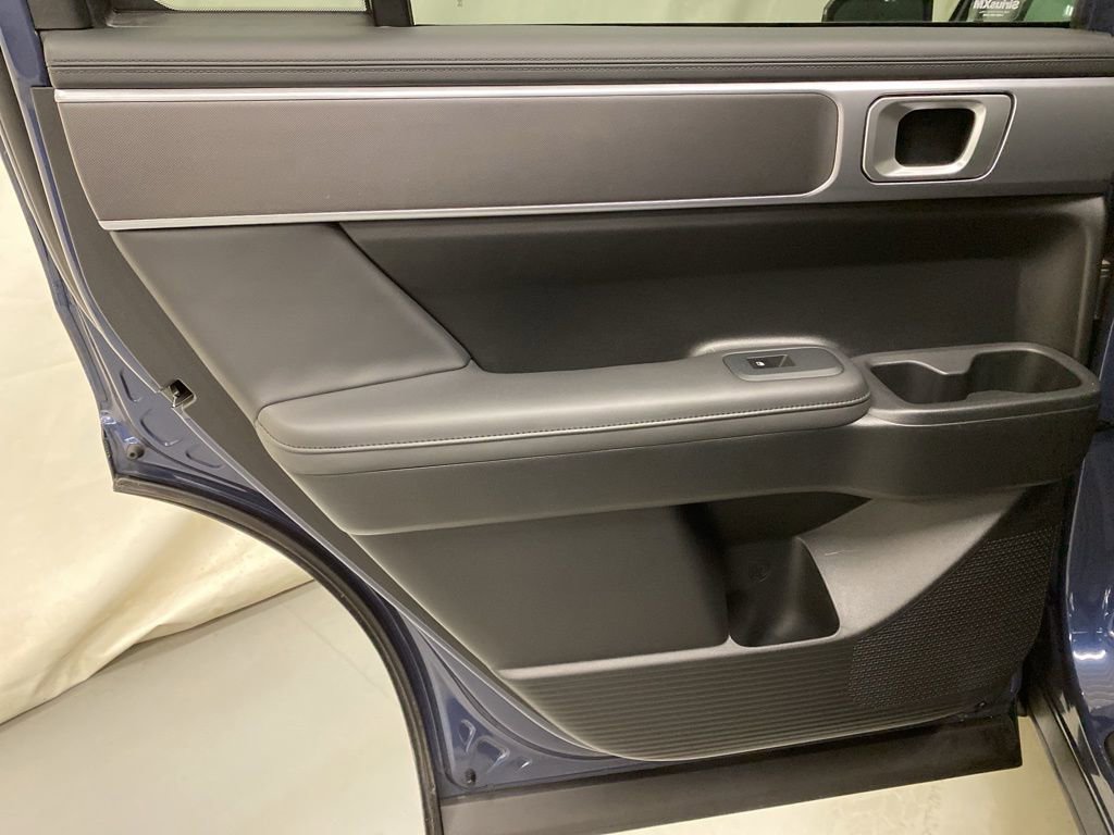 Used 2025 Hyundai Santa Fe XRT image 12