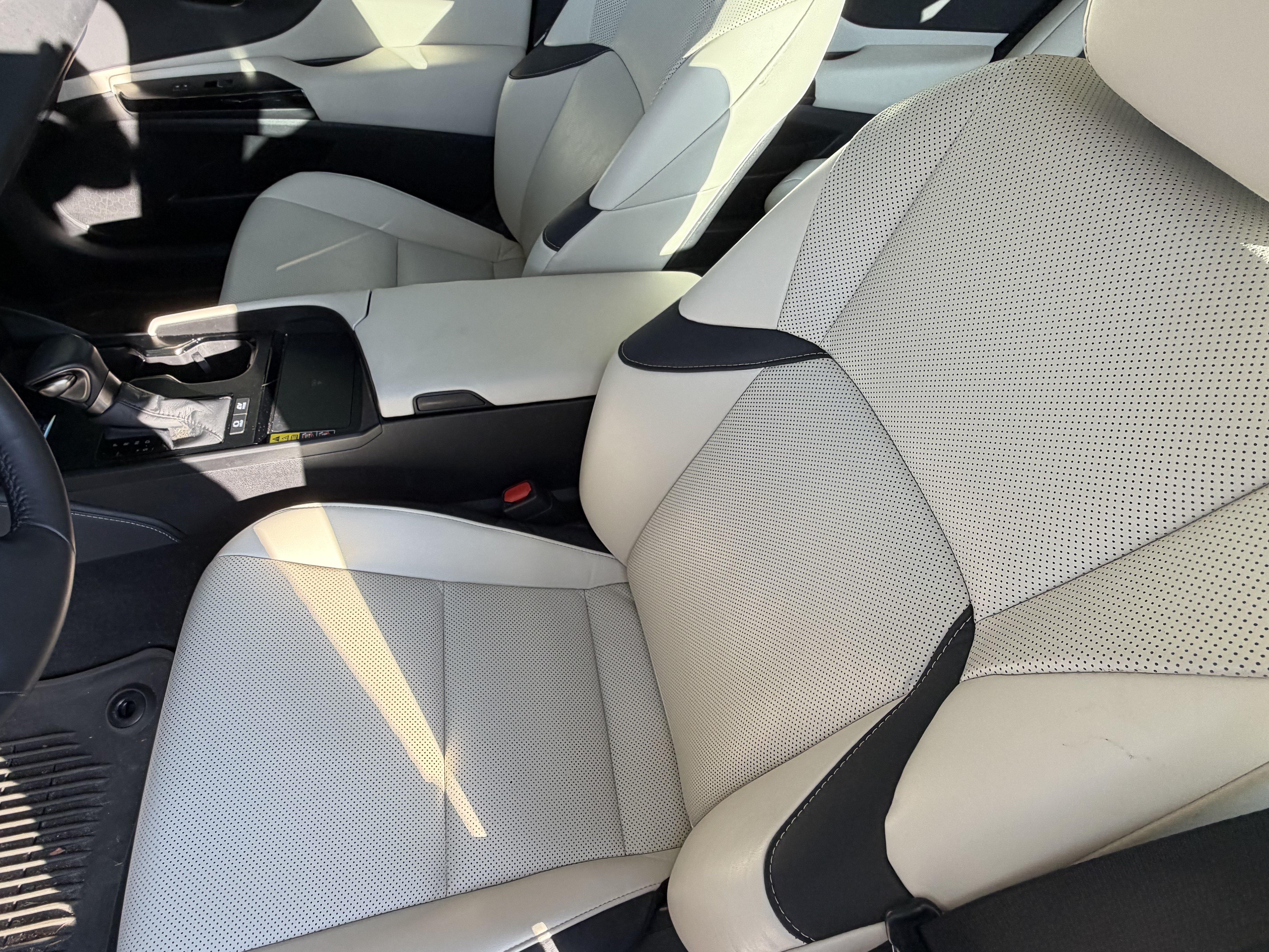 Used 2023 Lexus ES 300h w/ Premium Package FWD image 15