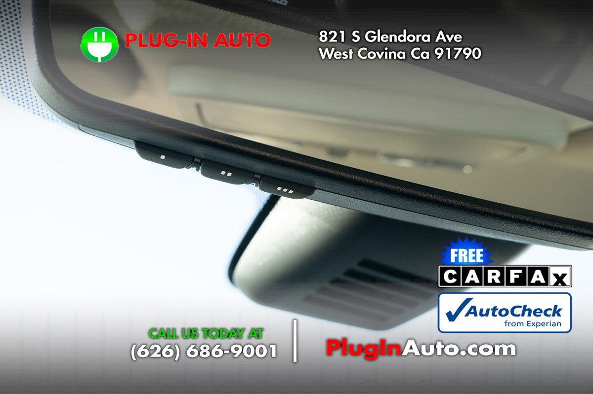 Used 2024 Nissan Titan SV w/ SV Convenience Package image 32