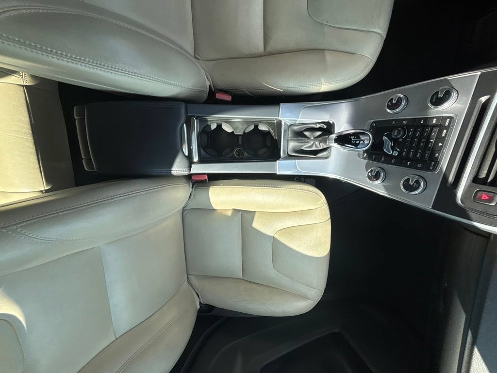 Used 2017 Volvo V60 T5 Premier FWD image 14