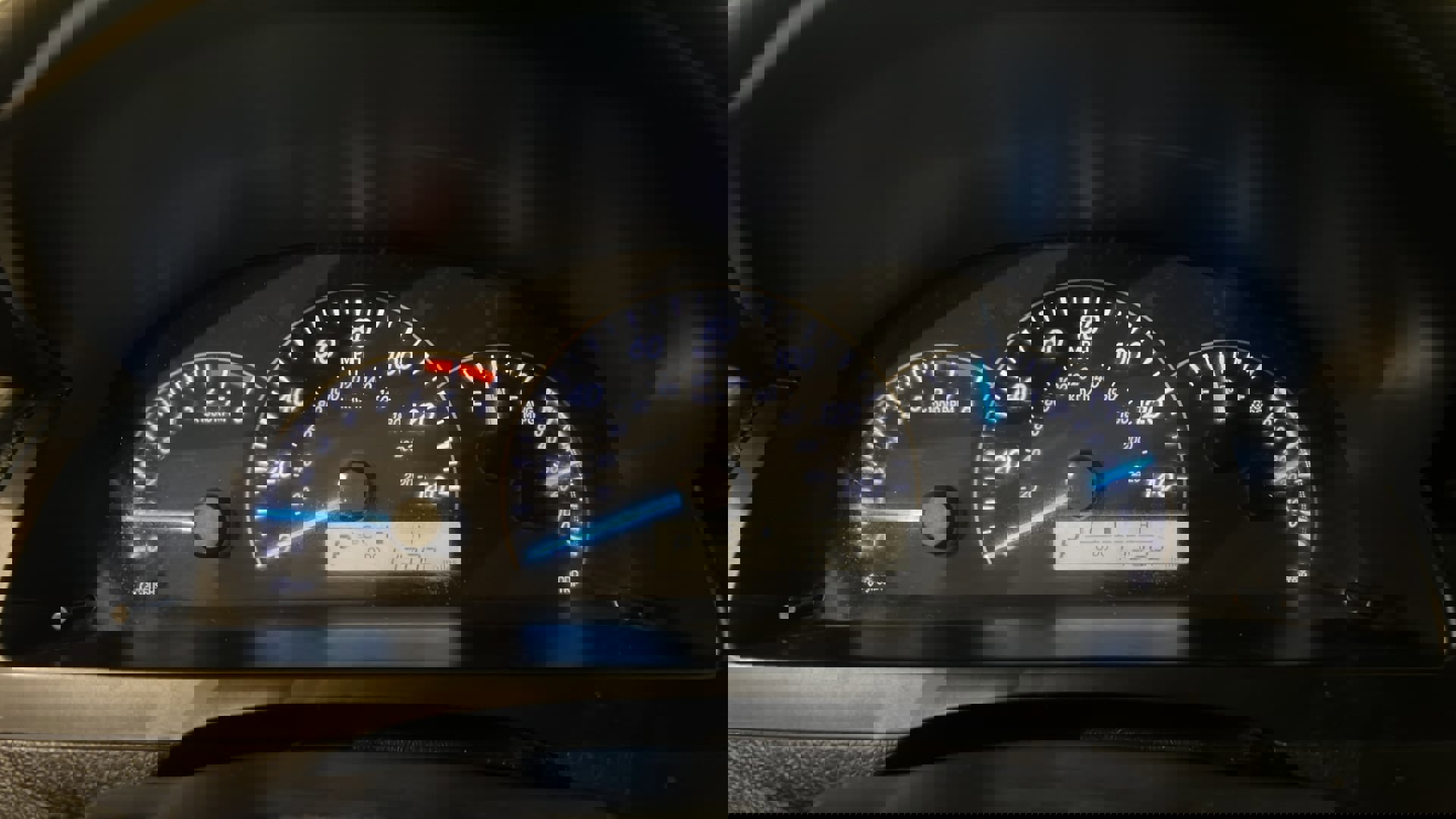 Used 2014 Toyota Camry L FWD image 29