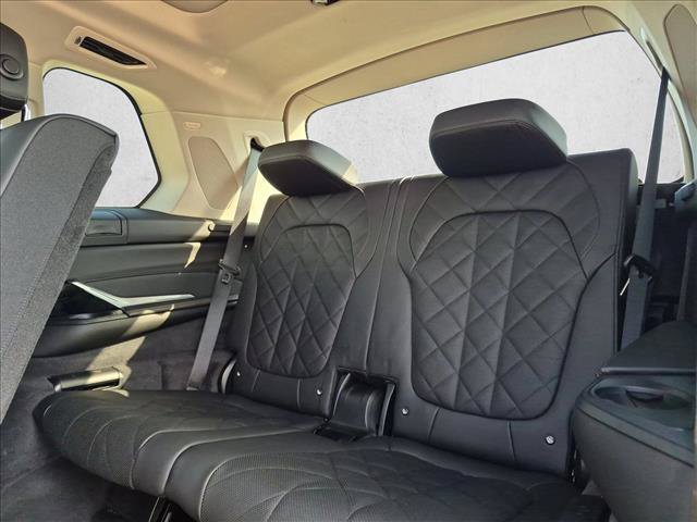 Used 2026 BMW X7 xDrive40i AWD/4WD image 22