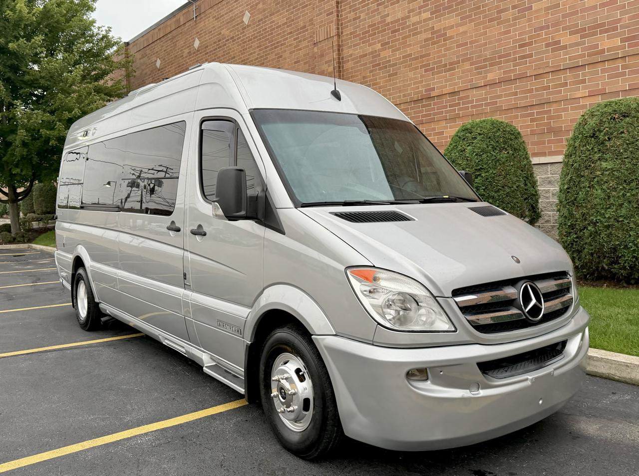 Used 2012 Mercedes-Benz Sprinter 3500 image 26