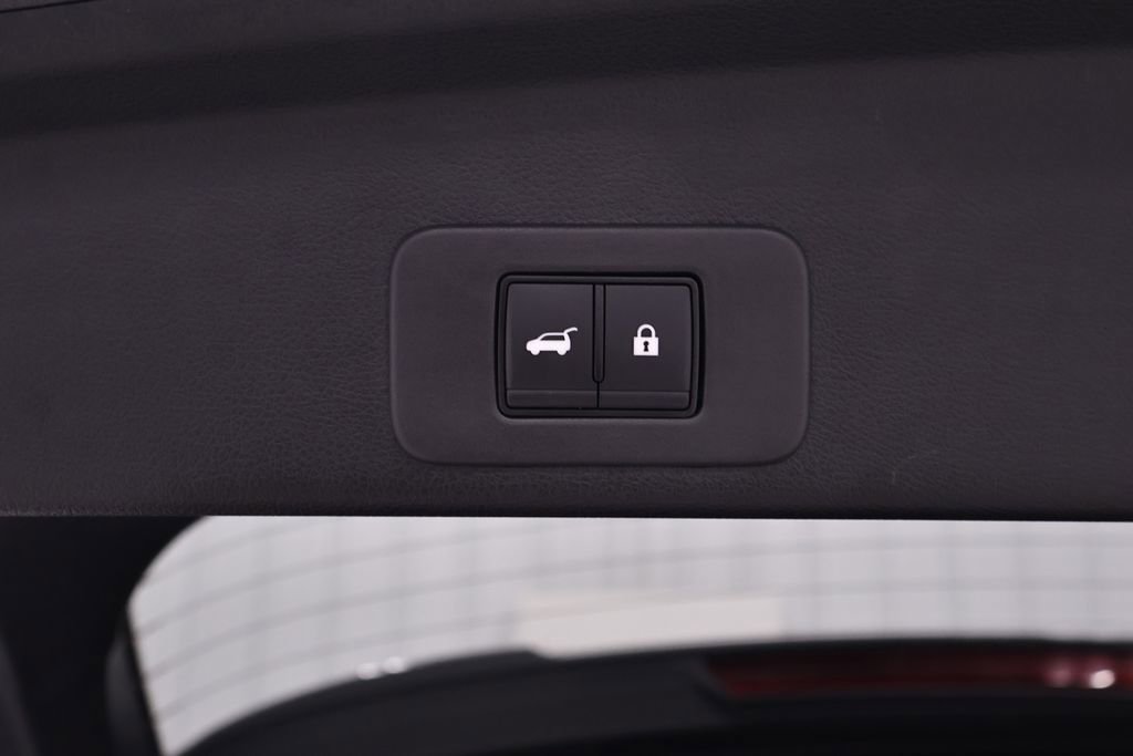 Used 2025 Nissan Murano Platinum image 40