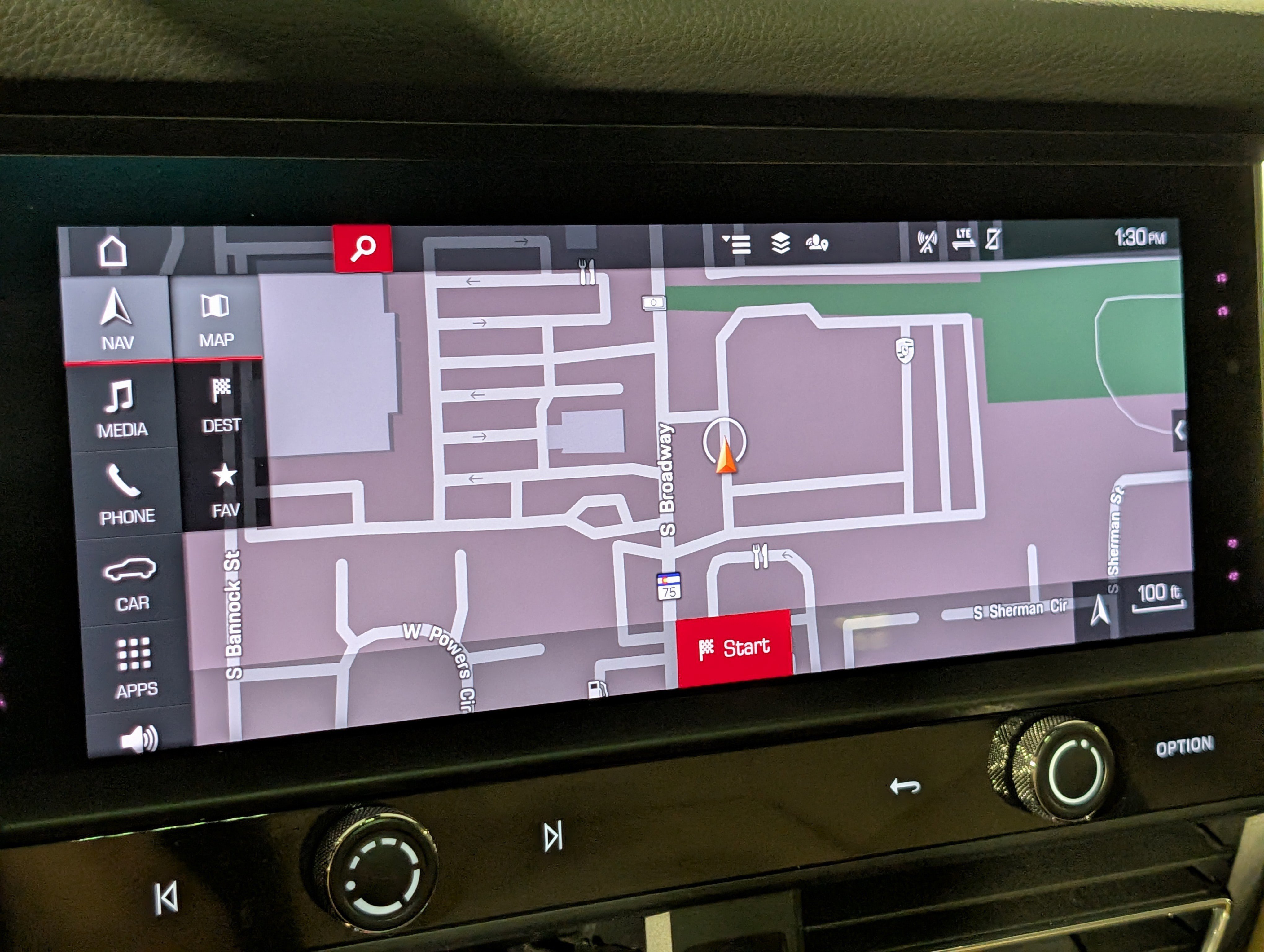 Certified 2023 Porsche Macan image 31