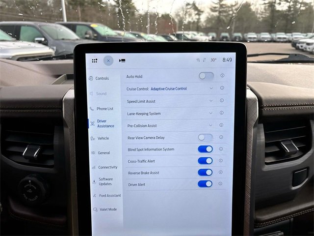 Used 2024 Ford Expedition King Ranch image 29