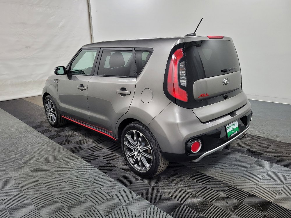 Used 2019 Kia Soul ! FWD image 3
