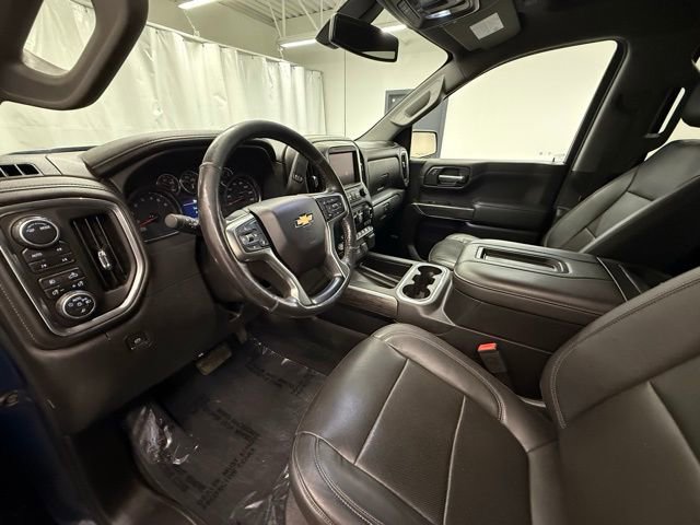 Used 2020 Chevrolet Silverado 1500 LTZ AWD/4WD image 12