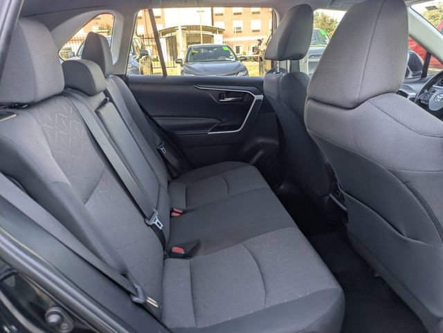 Used 2024 Toyota RAV4 XLE w/ Convenience Package image 31