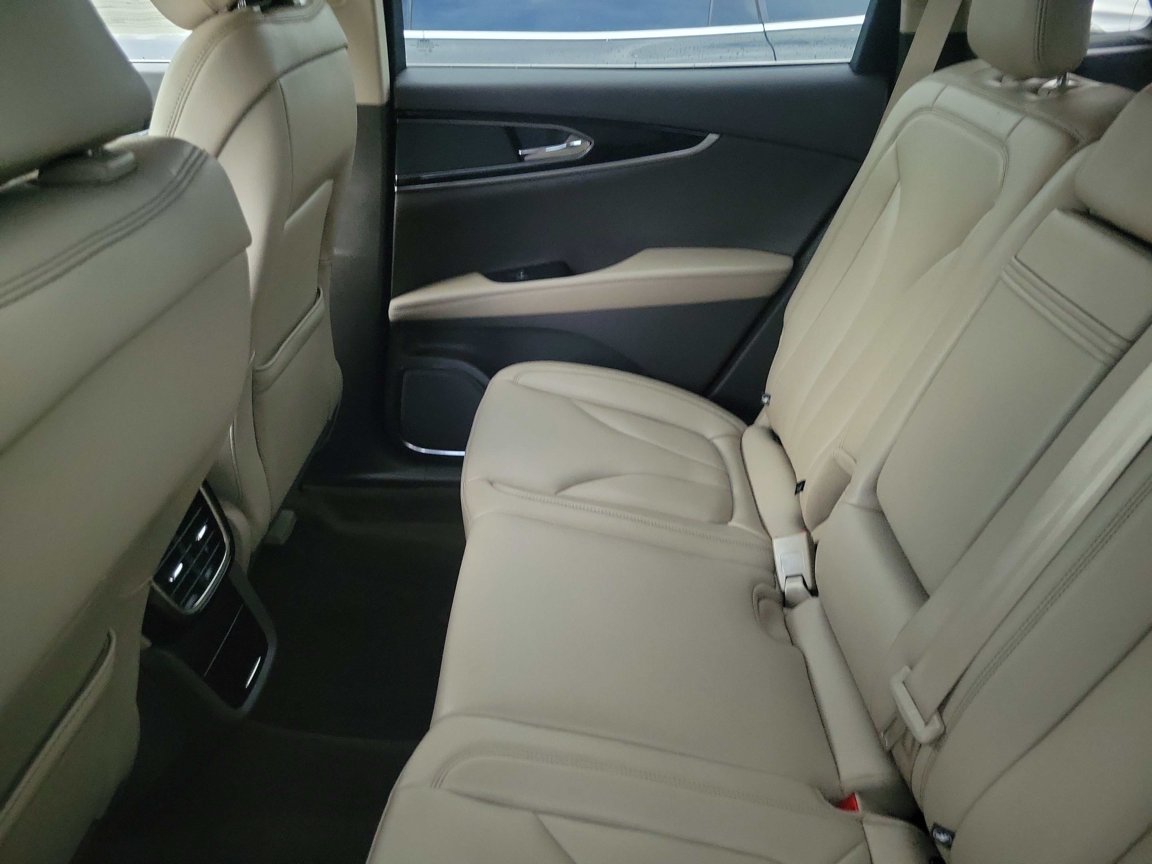 Certified 2023 Lincoln Nautilus AWD image 10
