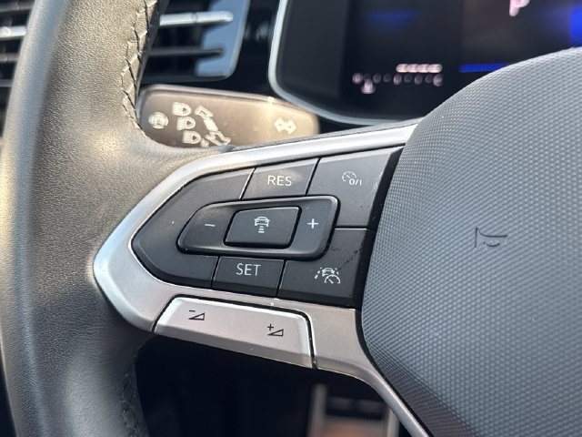 Used 2026 Volkswagen Jetta Sport FWD image 32