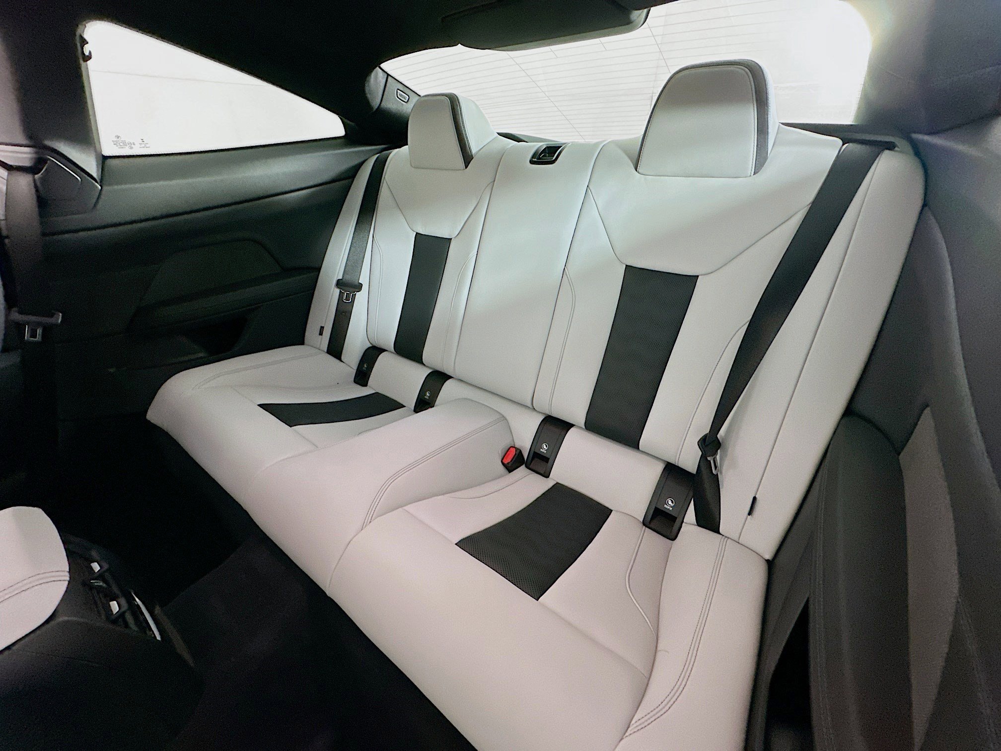 Used 2023 BMW M4 Coupe w/ Executive Package image 23