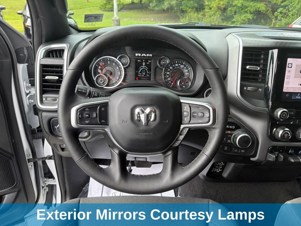 Used 2025 RAM 1500 Big Horn AWD/4WD image 28