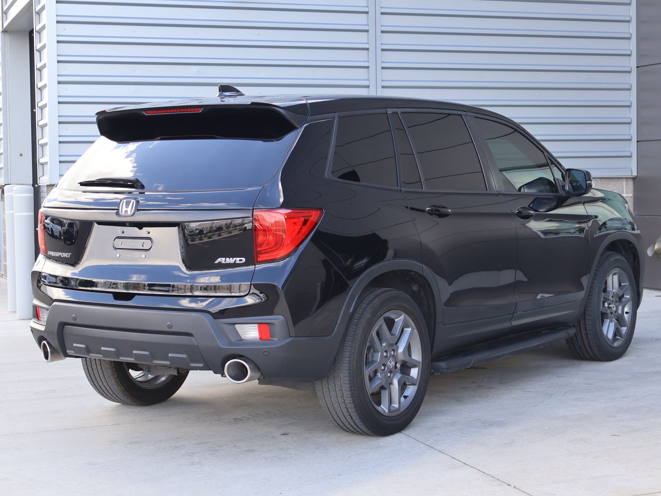 Used 2023 Honda Passport EX-L image 5