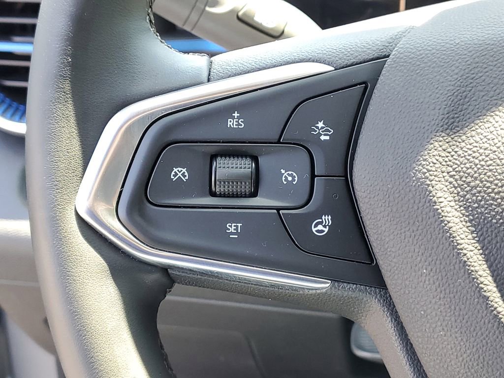 Used 2025 Chevrolet Trax LT w/ Driver Confidence Package FWD image 8