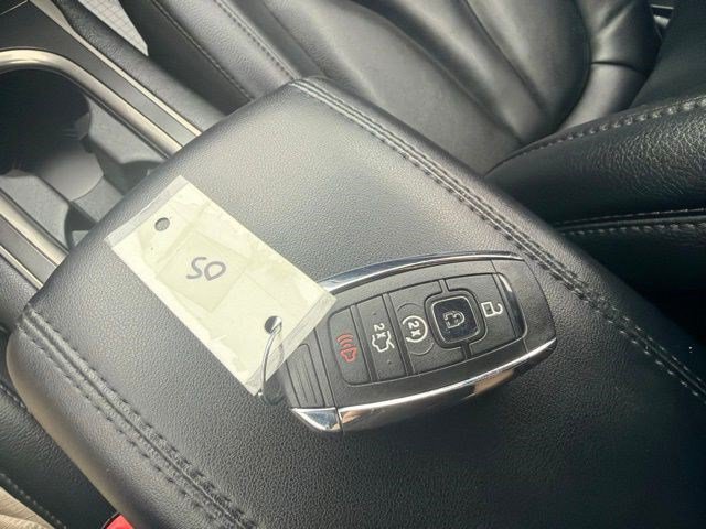Used 2017 Lincoln MKC Premiere AWD/4WD image 34