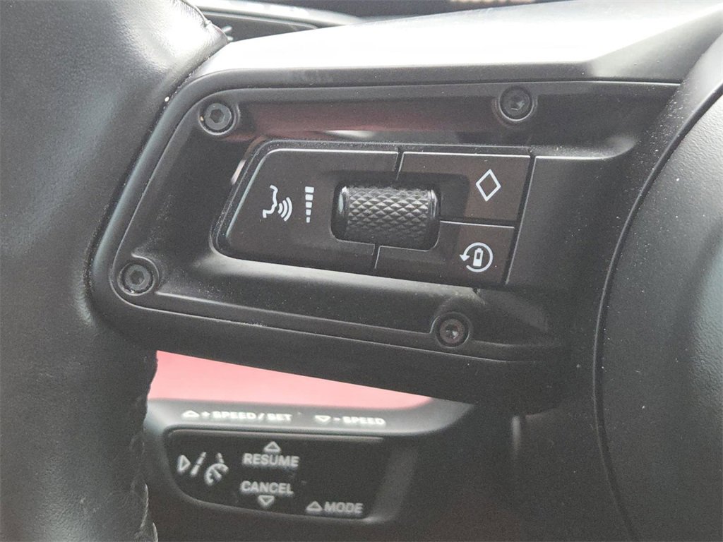 Used 2022 Porsche Taycan 4S image 32