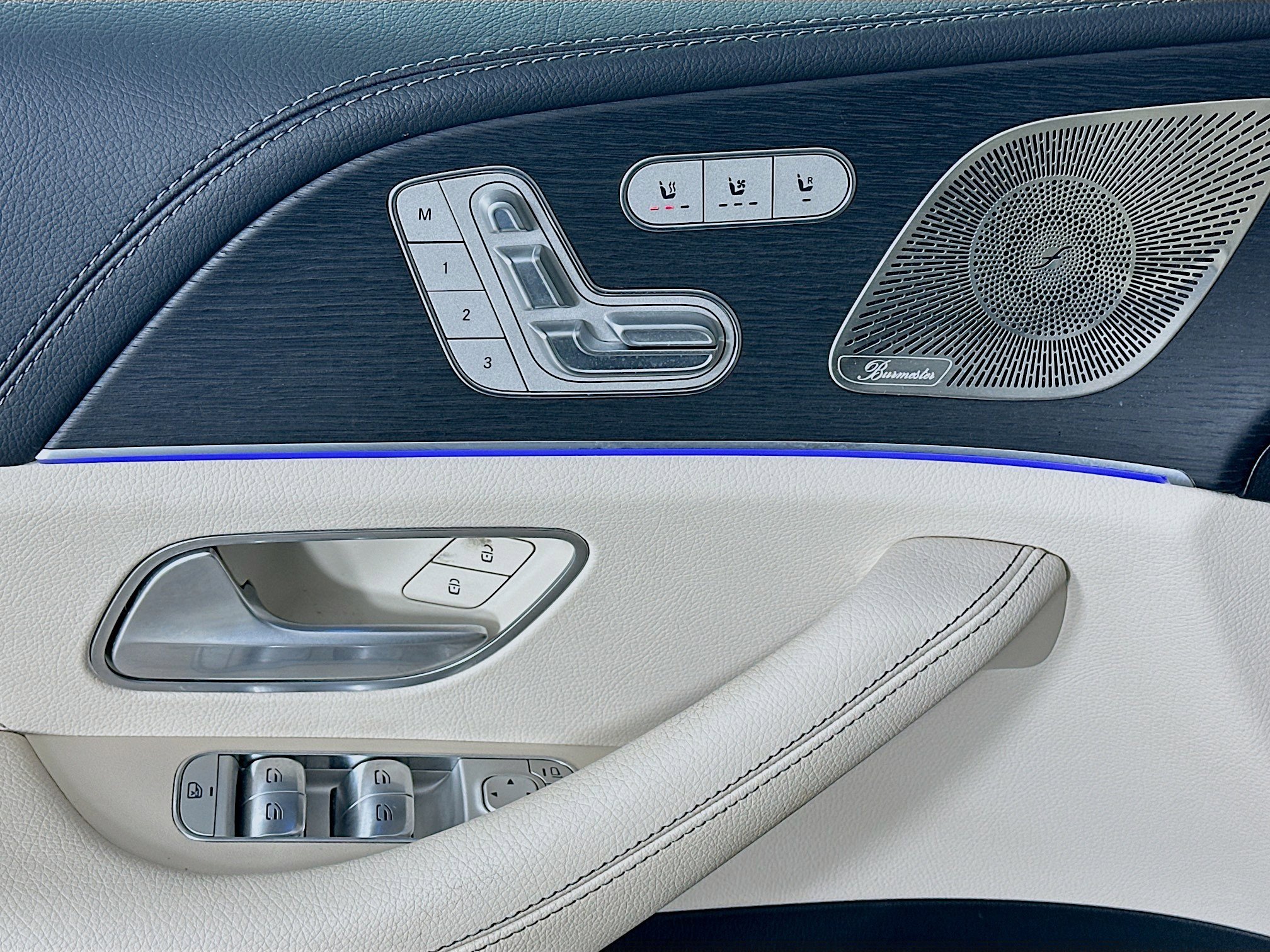 Certified 2025 Mercedes-Benz GLS 450 4MATIC image 23