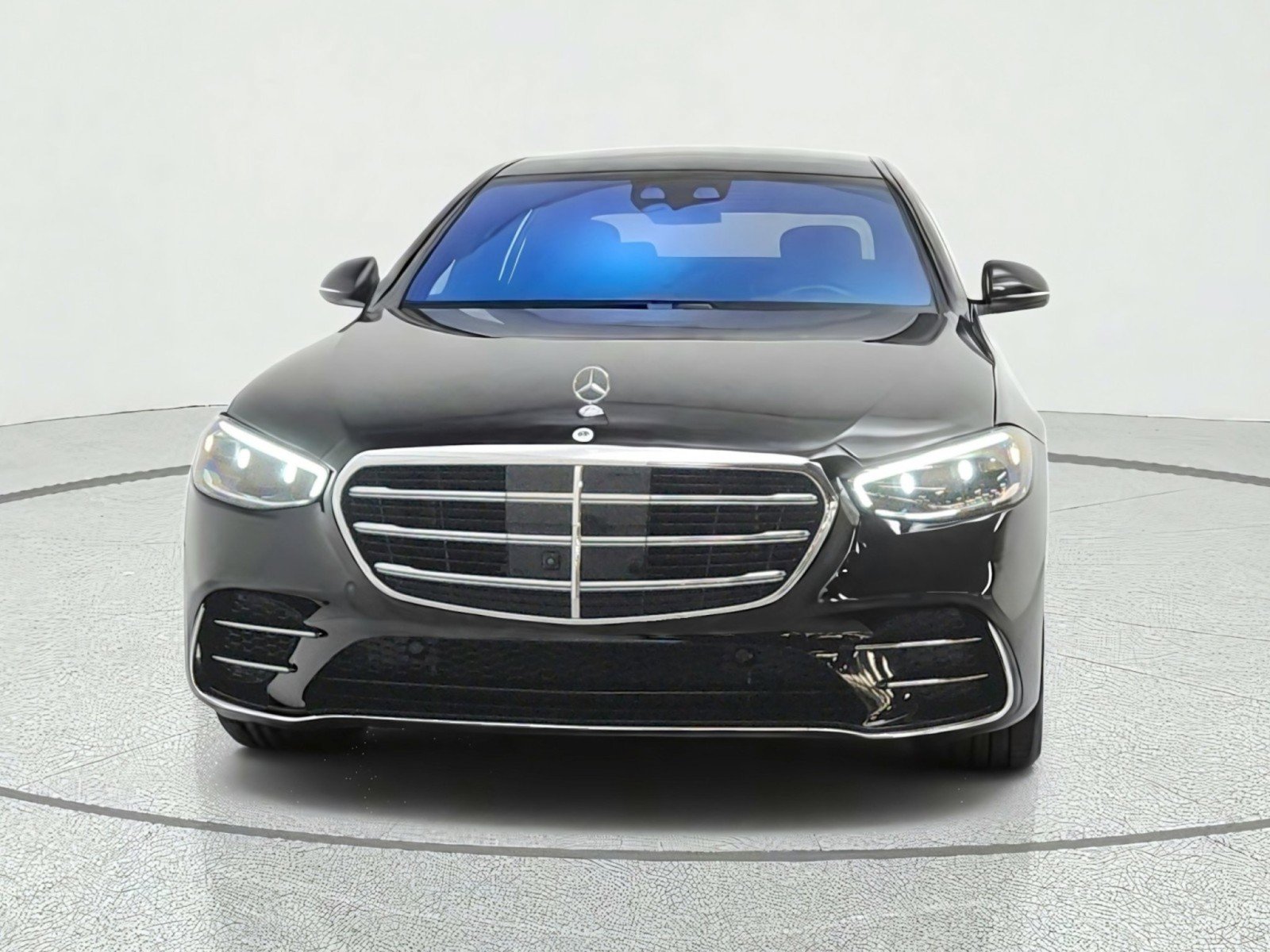 Certified 2025 Mercedes-Benz S 580 4MATIC Sedan image 2