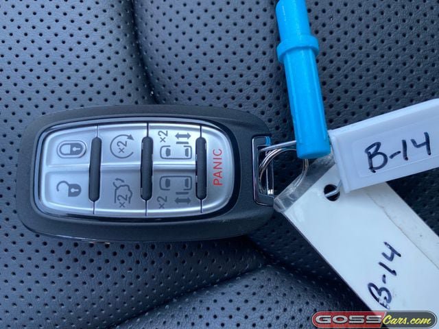 New 2027 Chrysler Pacifica Limited AWD/4WD image 30