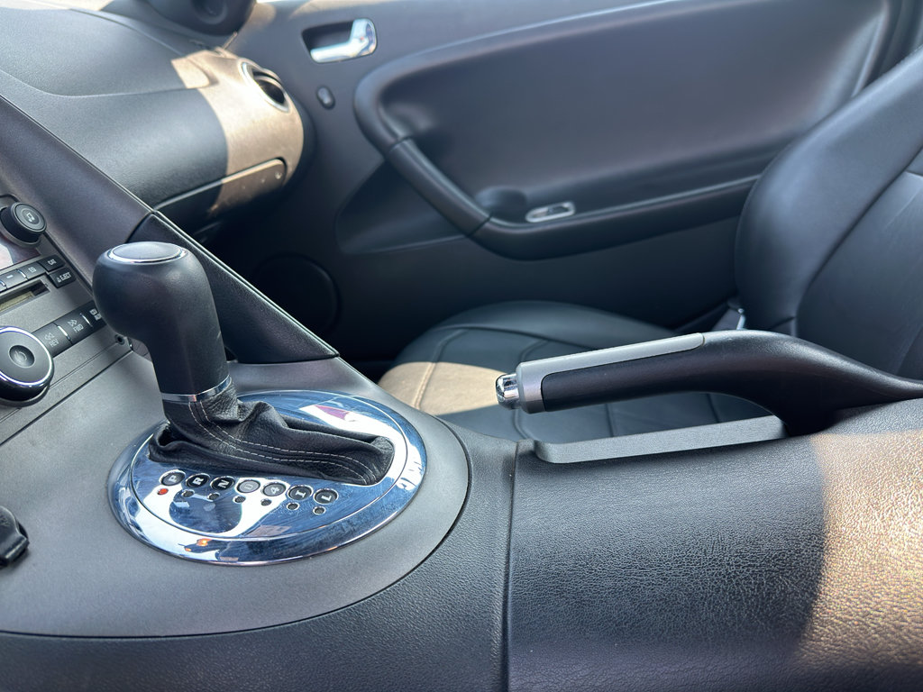 Used 2008 Pontiac Solstice Convertible w/ Premium Package RWD image 8