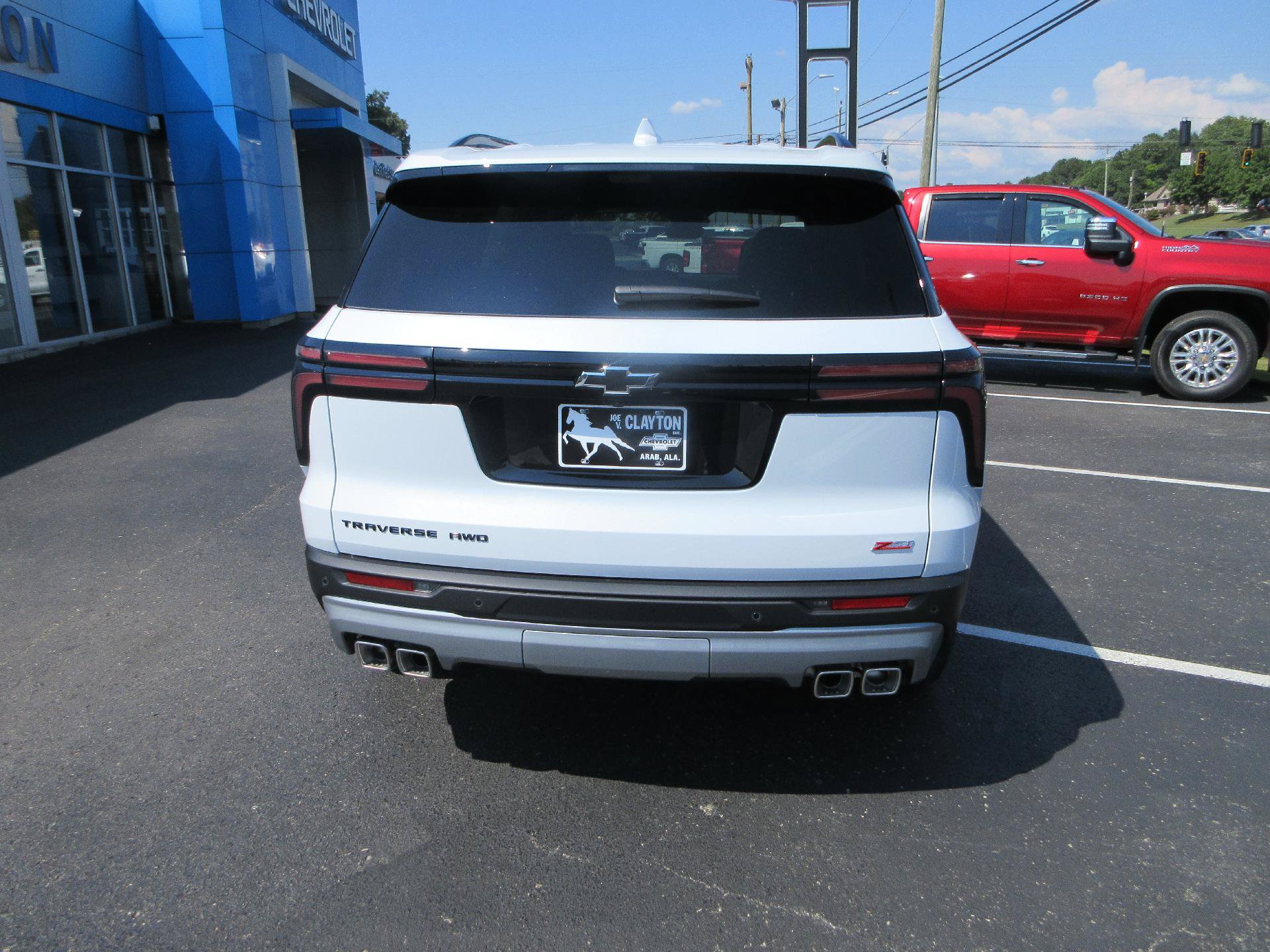 New 2027 Chevrolet Traverse Z71 w/ Driver Confidence Package AWD/4WD image 5