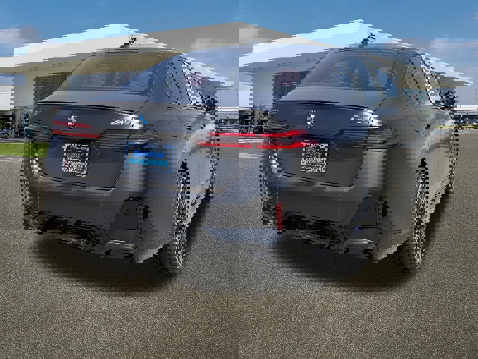 New 2026 BMW 540i xDrive AWD/4WD image 10