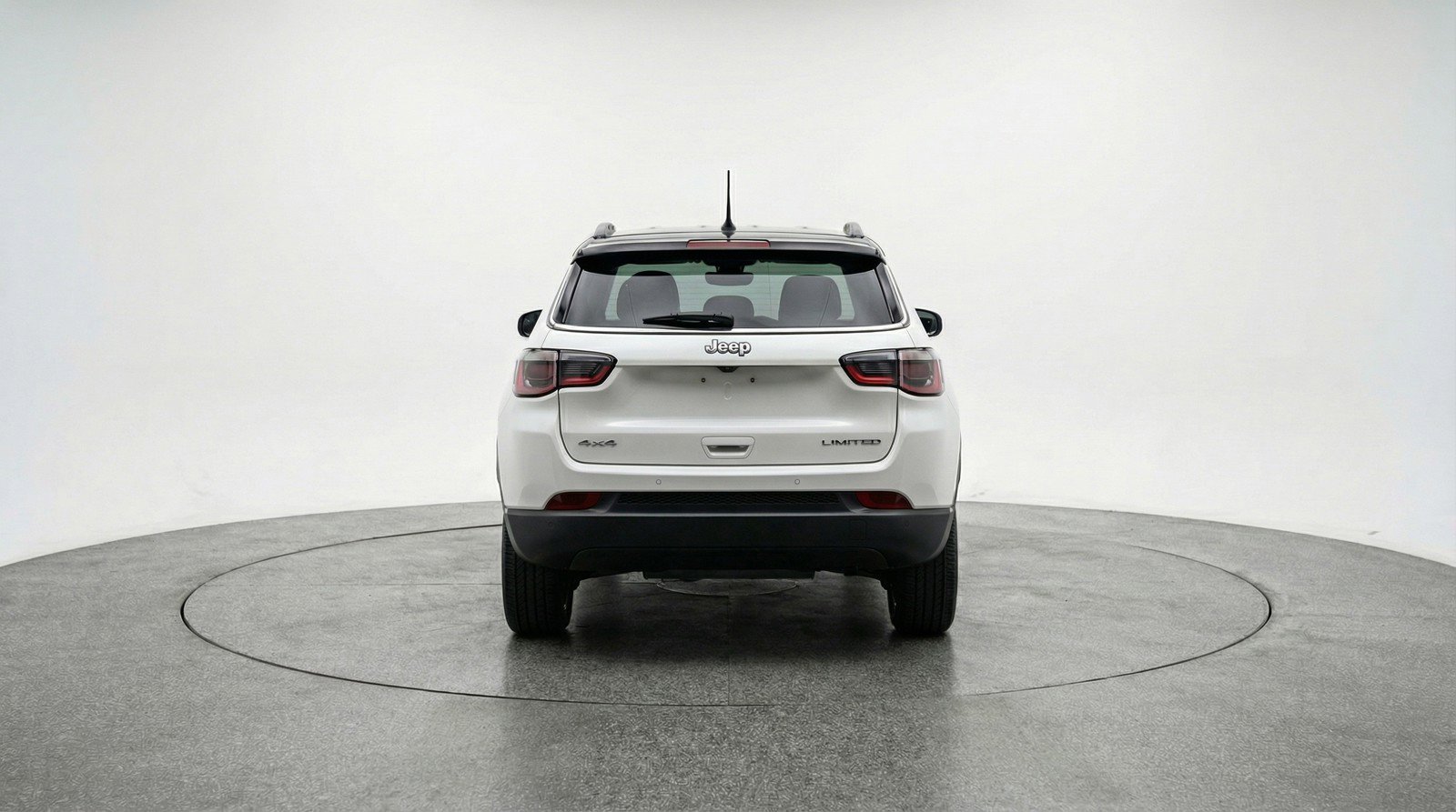 Used 2025 Jeep Compass Limited image 7