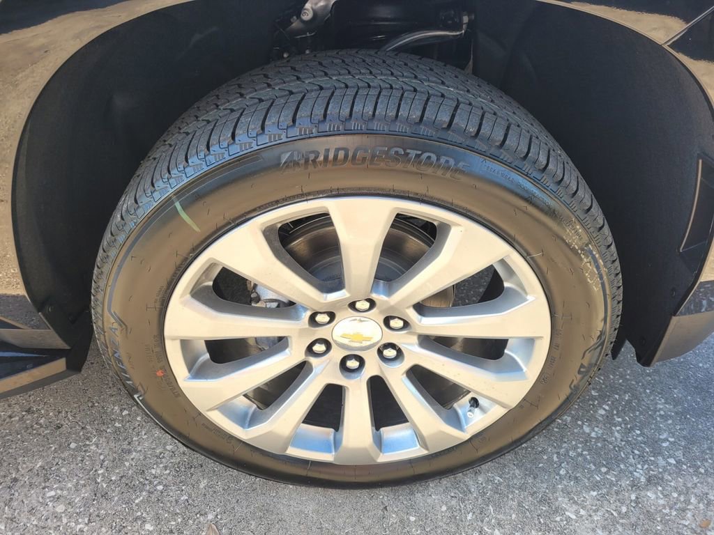 New 2026 Chevrolet Suburban Premier w/ Sun And Tow Package image 13