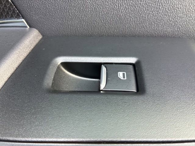 Used 2025 Ford F150 Raptor image 28