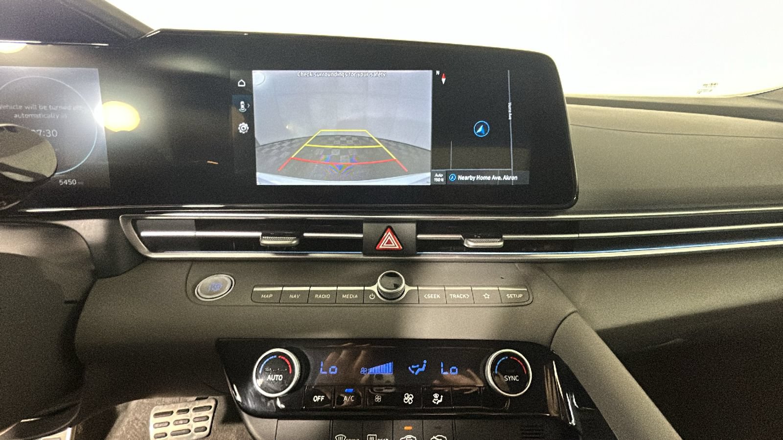 Certified 2025 Hyundai Elantra SEL FWD image 28