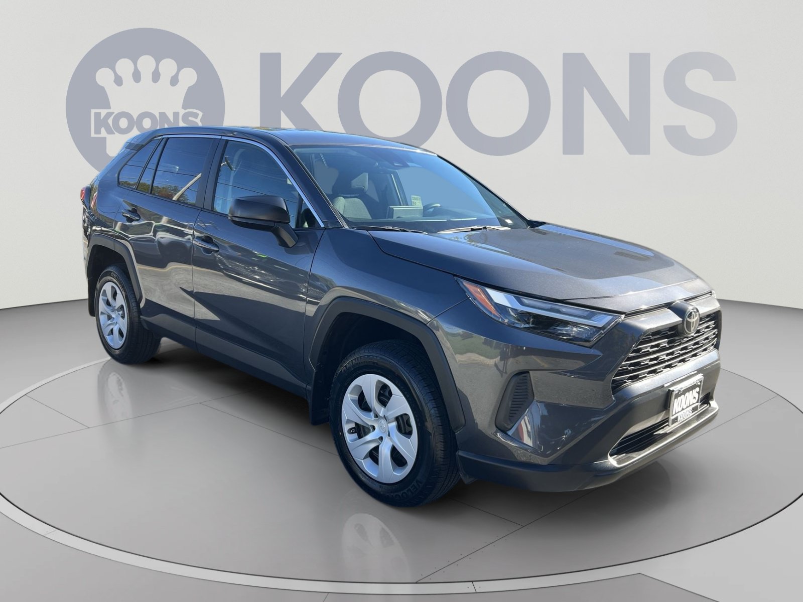Used 2024 Toyota RAV4 LE AWD/4WD image 10