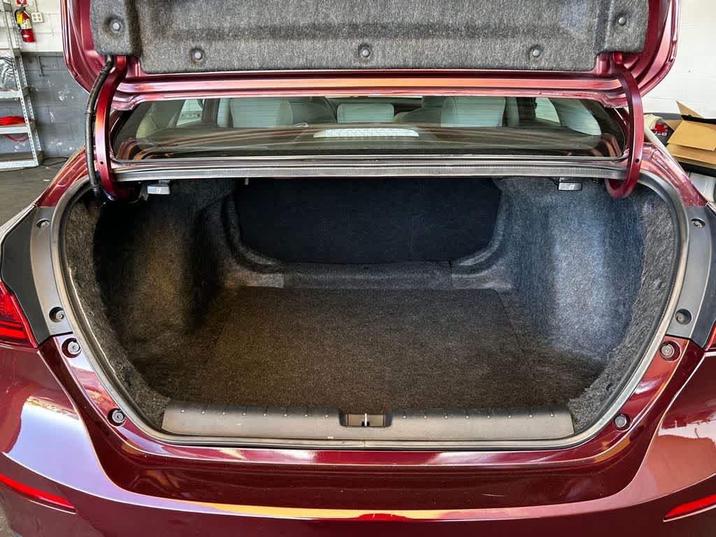 Used 2019 Honda Insight EX image 19