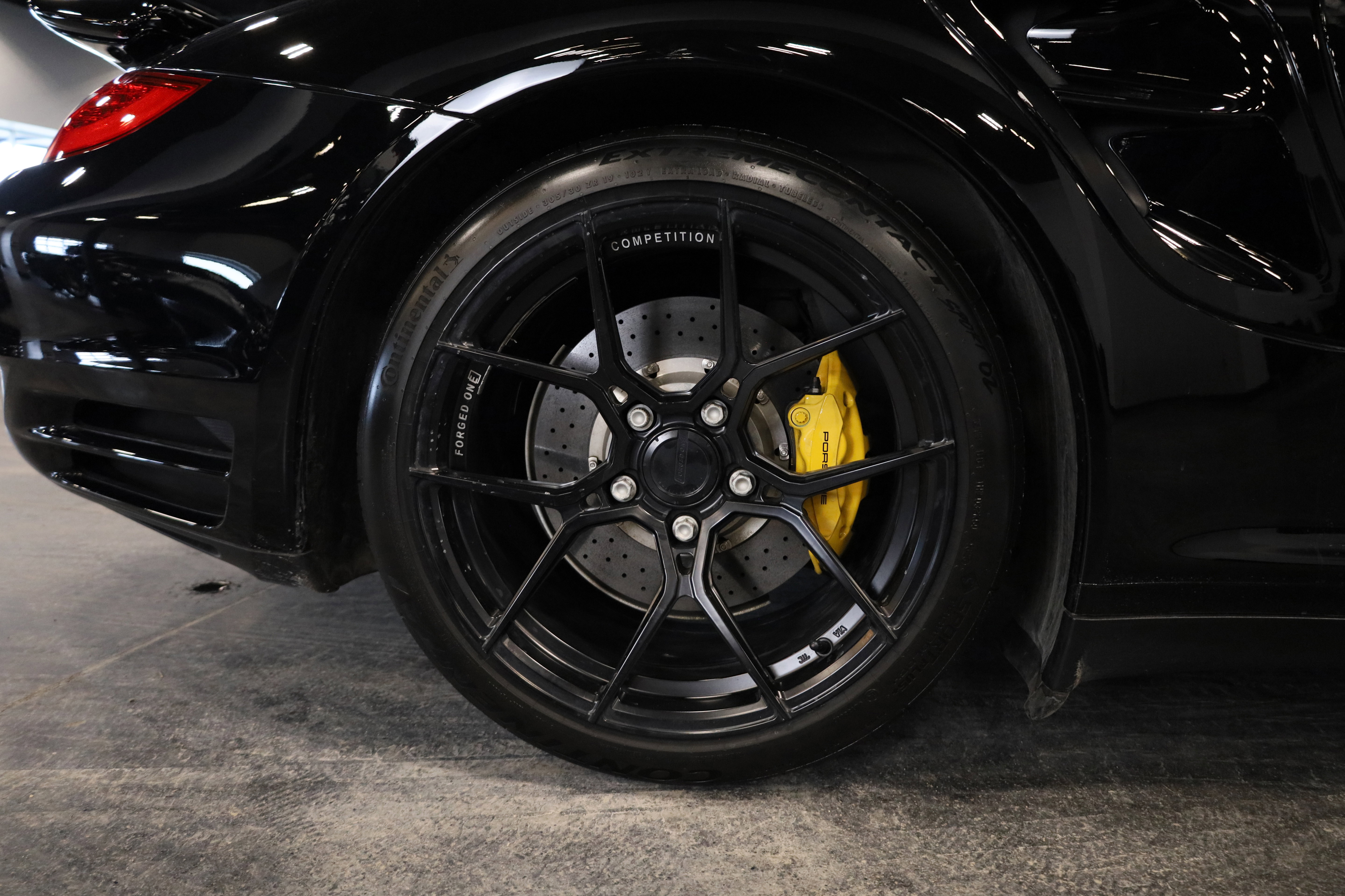 Used 2011 Porsche 911 Turbo image 10