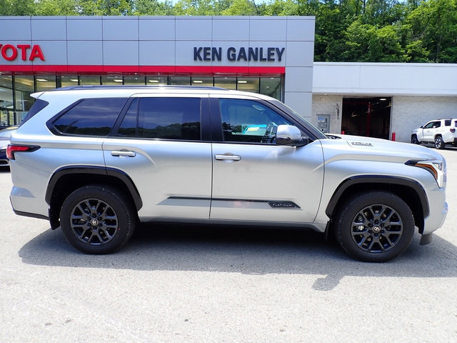Used 2026 Toyota Sequoia Platinum AWD/4WD image 2
