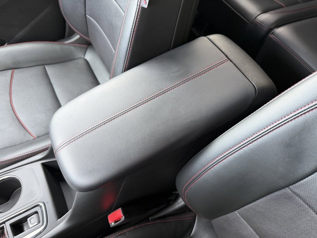 Used 2022 Chevrolet Equinox RS w/ RS Leather Package image 27