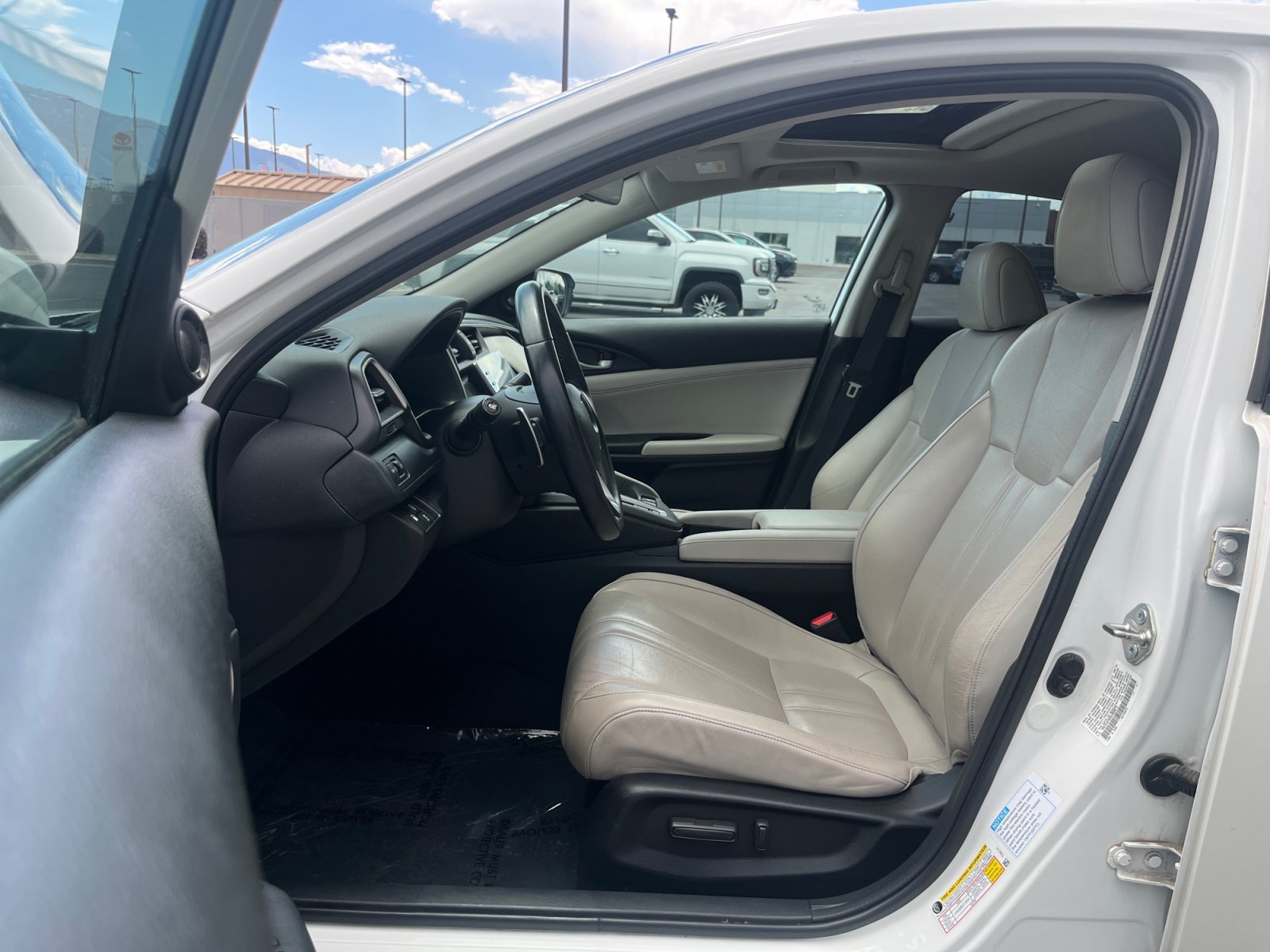 Used 2019 Honda Insight Touring image 11