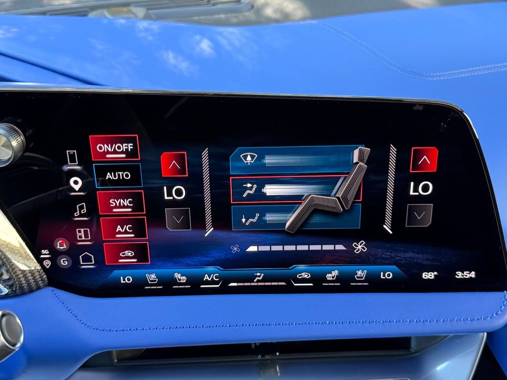 New 2027 Chevrolet Corvette Grand Sport w/ Z52 Sport Performance Package RWD image 17