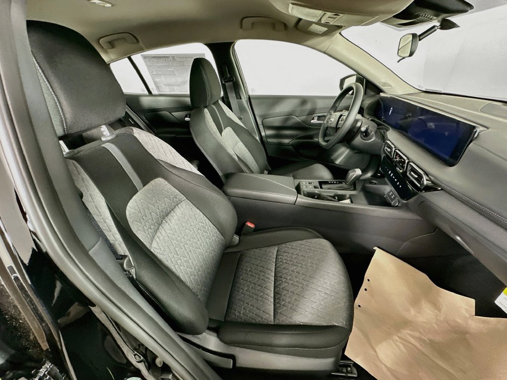 New 2027 Nissan Sentra SV w/ Floor Mat Package FWD image 33