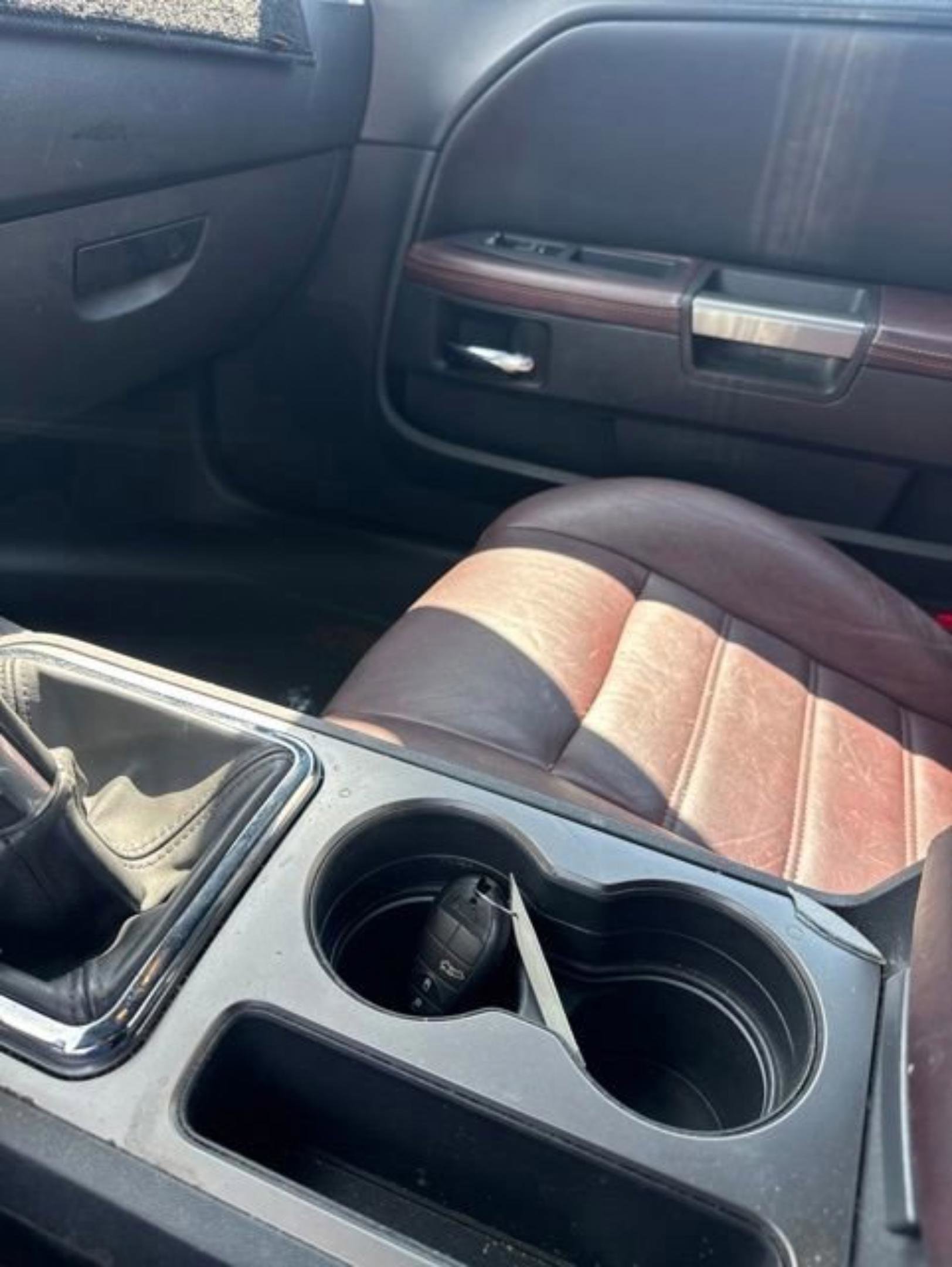 Used 2014 Dodge Challenger R/T RWD image 19
