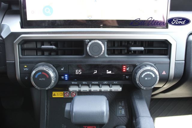 Used 2025 Toyota 4Runner TRD Off-Road Premium w/ Tow Technology Package AWD/4WD image 19