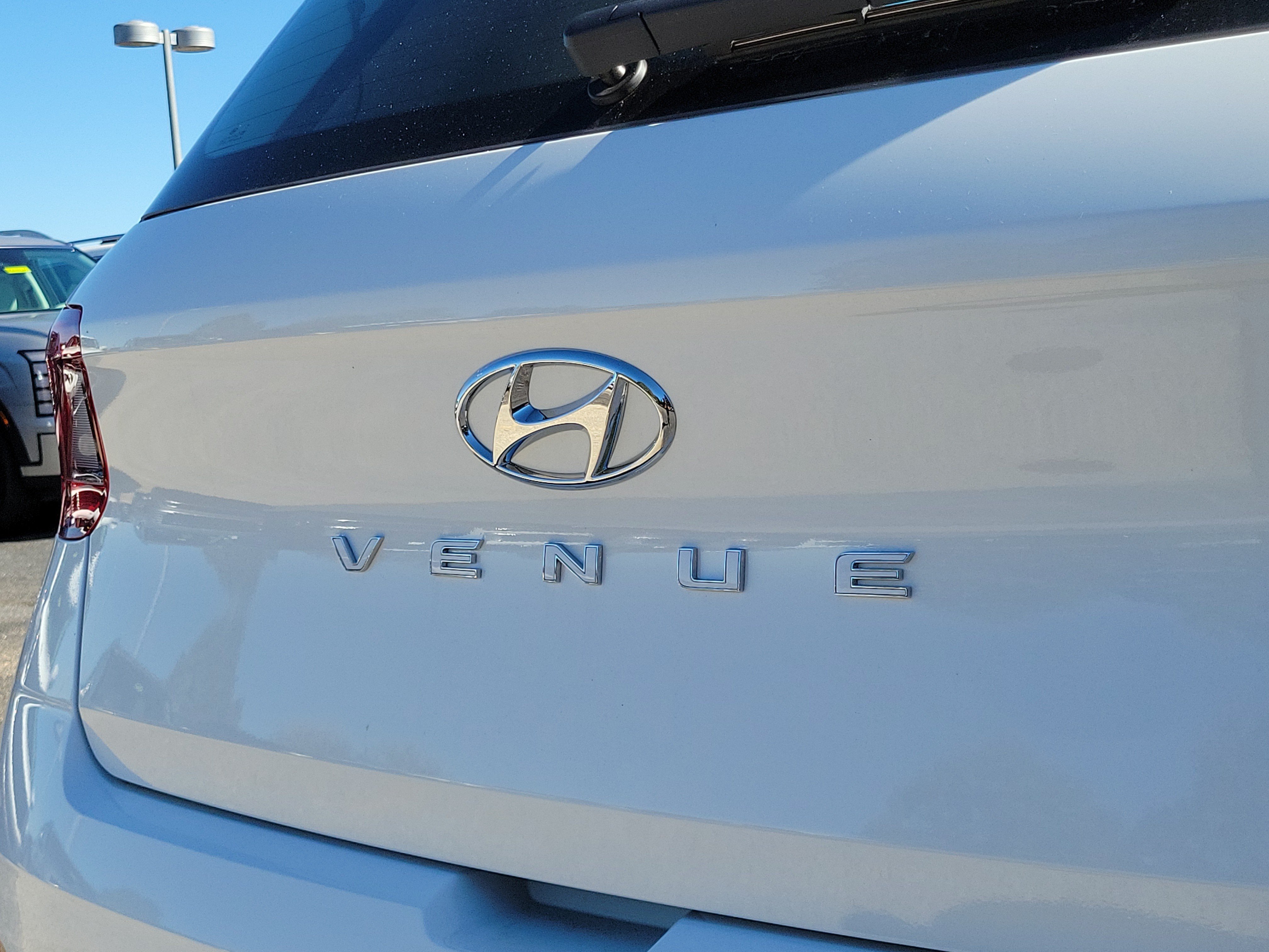New 2026 Hyundai Venue SEL FWD image 6
