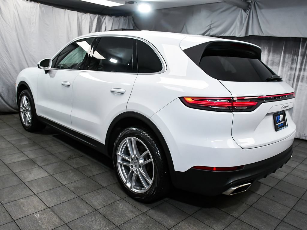 Used 2023 Porsche Cayenne AWD/4WD image 4