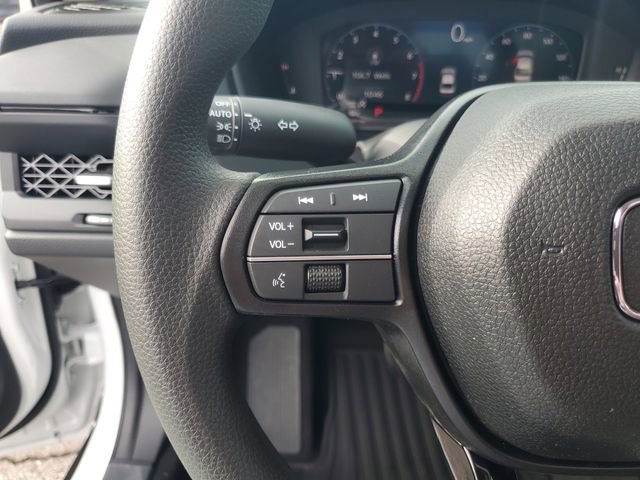 Used 2025 Honda Accord SE image 17